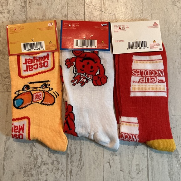 Men’s 3 Pack Snack & Junk Food Theme Crew Socks Set - Picture 2 of 9